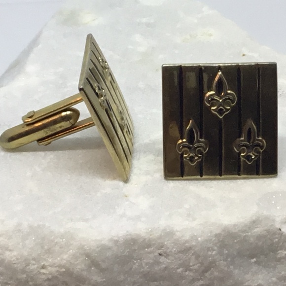 Swank Other - Vintage SWANK Fluer De Lis Cuff links